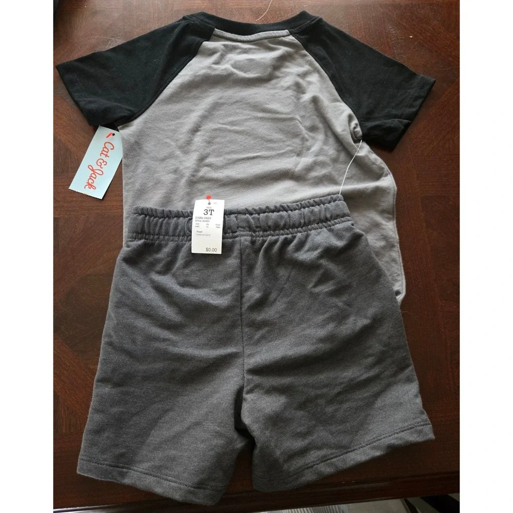 Cat & Jack Toddler Boys Halloween Bat Raglan Shirt and Shorts Set 3T NWT